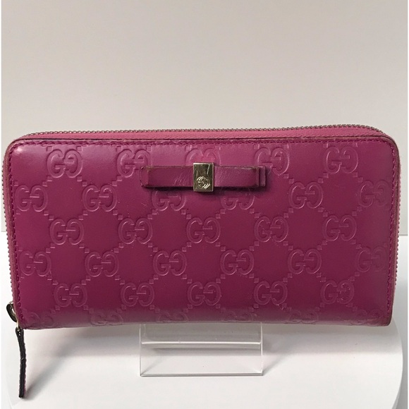 Gucci Handbags - GUCCI Guccissima Leather Zip Around Wallet 😍💕